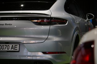 Диски на Porsche Cayenne трьох поколінь