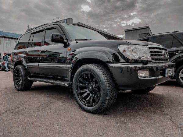 Легкосплавні диски R20 Toyota Land Cruiser 100