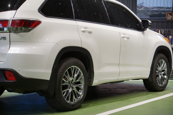 Литі диски на Toyota Highlander