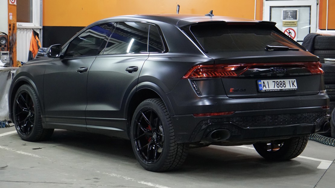 Ковані диски на Audi RSQ8